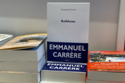 Kolkhoze d'Emmanuel Carrère