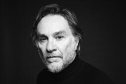 Marc Dugain Legitime violence Albin MichelLe Cherche Midi0.jpg