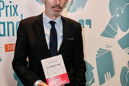 Laurent Mauvignier, lauréat du prix Landerneau des lecteurs 2025