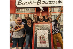 Equipe de la librairie Bachi-Bouzouk