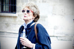 Irène Lindon et Thomas Simonnet le nouveau directeur général des éditions Minuit le 31 août 2021 lors de la prise de retraite de Josette de la librairie compagnie 