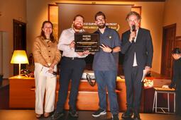 Deux connards dans un bibliobus, bibliothécaires de l'année 2025