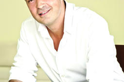 Stephane Carlier Ce qui est arrive a la celebre actrice blonde Le Tripode0.jpg