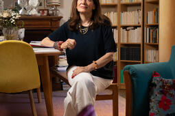 Ariane Chemin  ecrire cest combler les vides entre les pointilles0.jpg