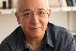 Bernard Lahire Pourquoi comprenonsnous le monde  La Decouverte0.jpg