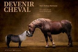 Devenir cheval_Actes Sud_9782330196752.jpg