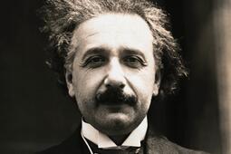 Einstein_Point Nemo_9782488387002.jpg