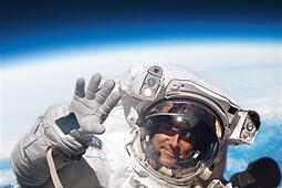 En apesanteur_M Lafon_9782749957814.jpg