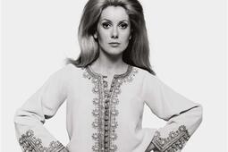 Iconique Catherine Deneuve_Casa_9782380586220.jpg