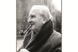 JRR Tolkien une biographie_Bourgois.jpg