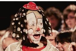 Le clown comme un poeme_les Solitaires intempestifs_9782846818308.jpg