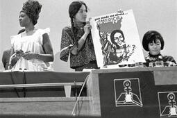 Le tribunal international des crimes contre les fe_Horsdatteinte_9782382572870.jpg