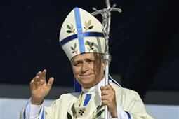 Leon XIV en France  pour que le monde ait la vie_Peuple libre_9782366132038.jpg