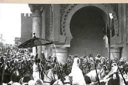 Monarchies du Maghreb : l'Etat au Maroc et en Tunisie sous protectorat (1881-1956).jpg
