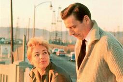 Simone Signoret histoire dun amour_CalmannLevy_9782702191316.jpg