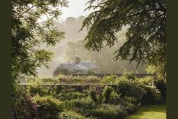 Wonderlands  dans les jardins secrets des grands _Eyrolles_9782416021749.jpg